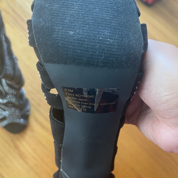 Suede black heels - Picture 3 of 3